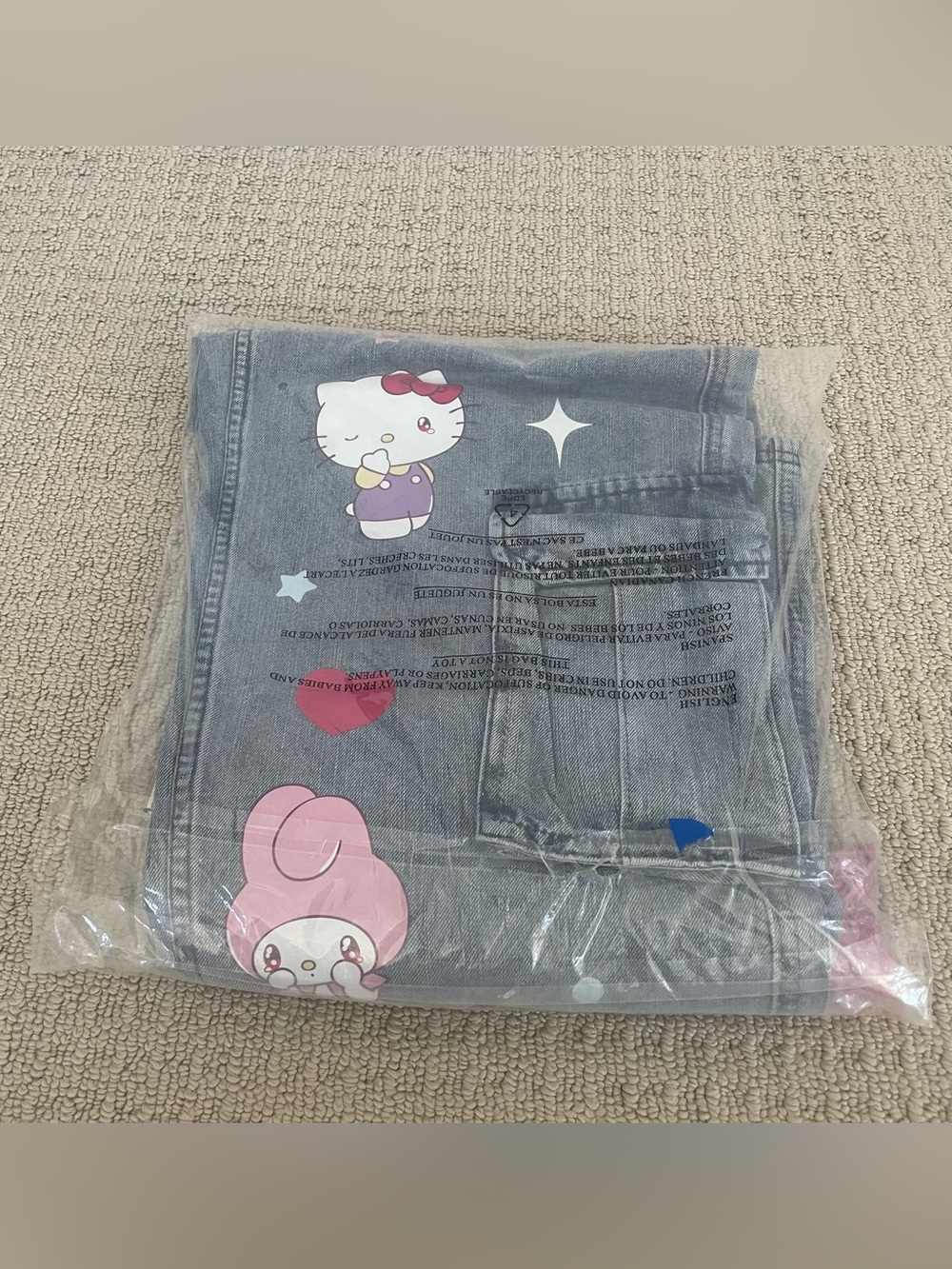 NWT juniors Sanrio denim jeans - Picture 9 of 9